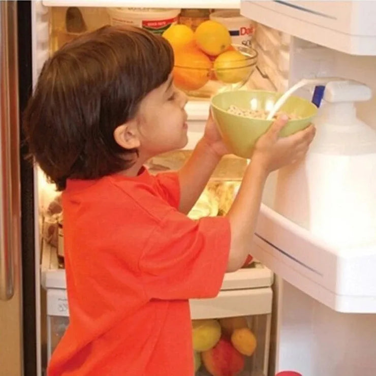 Automatic Beverage Dispenser with Spill-Proof Straw